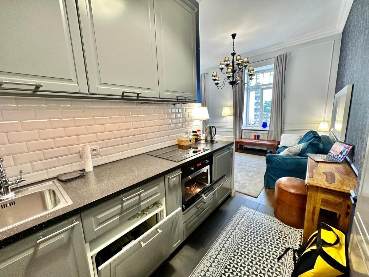 Decor Metro Wifi 300 Mbs 65Tv Netflix Hbo Apartment Варшава Екстериор снимка